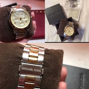 💝stunning Michael Kors unisex watch Gold & silver
